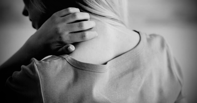 VARFÖR TILLÅTER GUD PRÖVNINGAR? 