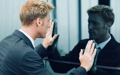 SPEGEL, SPEGEL, SÄG MIG…